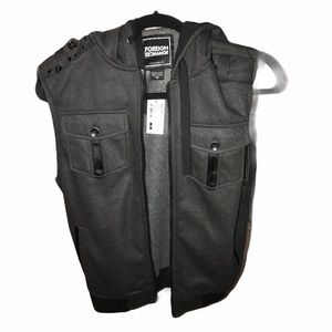 New foreign exchange gray vest sz M